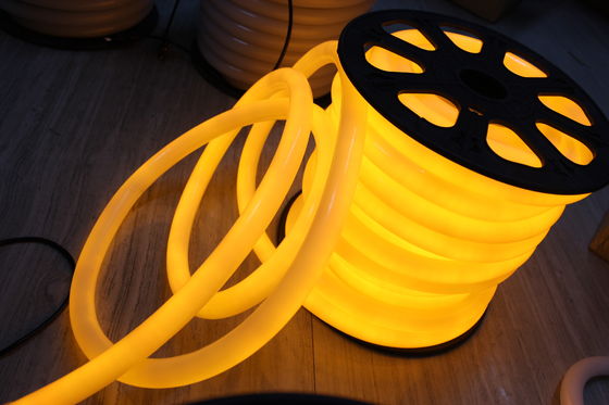 Moderne 360° runde gelbe 220V Neon-Flex-Leuchte 25mm ip67 für den Außenbereich