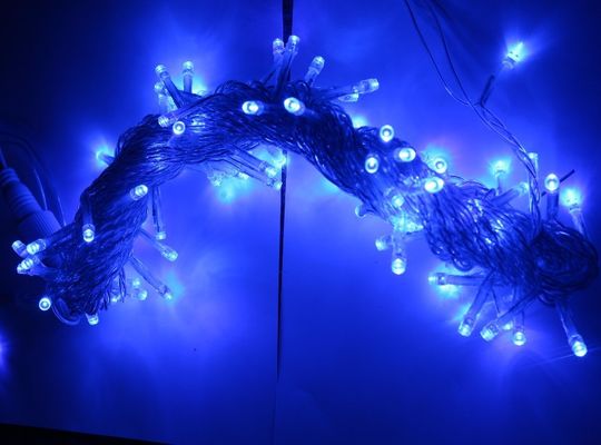 Warmverkauf 100 Glühbirnen 12V Hochzeitsstrang Lichter warm weiß für den Außenbereich