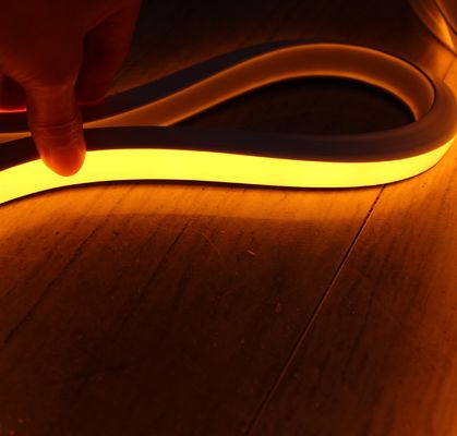 Superhelligkeit gelb quadratisches Neon-LED-Licht SMD2835 PVC-Rohr 12V für Haus