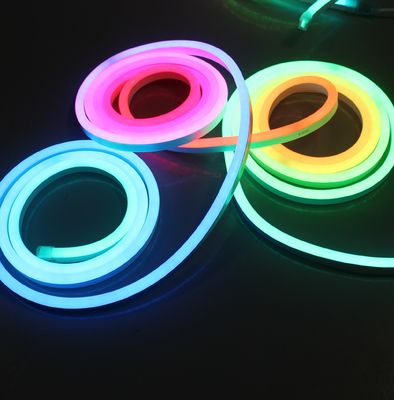 Topsung schlanker Neon-Flex 12V 10x20mm LED-RGB-Neon 90 Grad rückwärts biegsam 5050 smd flex Neon-RGB-Roll-Controller