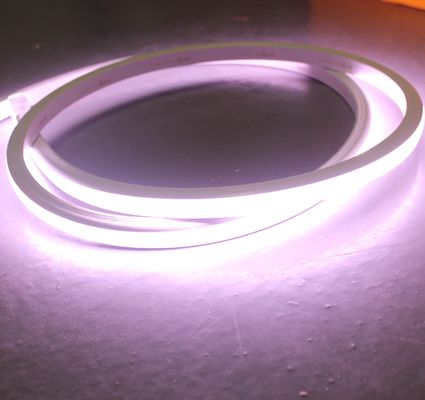Programmierbarer RGBW 4-Chip-Farbwechsel-LED-Neonseil flexibler Streifen 24V Oberansichtquadrat 17x17mm