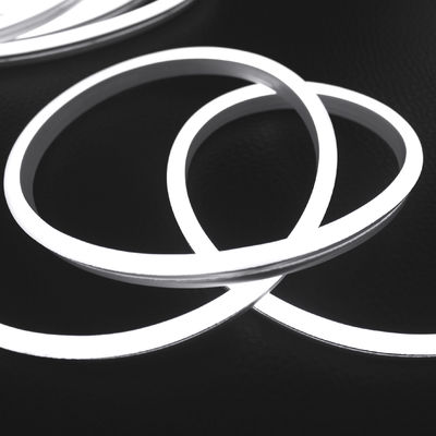 24V weiße Mini-flexible Neonrohrleuchten 6*13mm Mikro Größe 2835 Silikonseilleuchten für Schilder