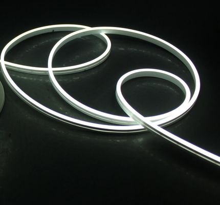 24V 6mm Mini-Neon-Flexible-LED-Streifen Lichter 2835 smd Silikon-Beschichtung Band weiß